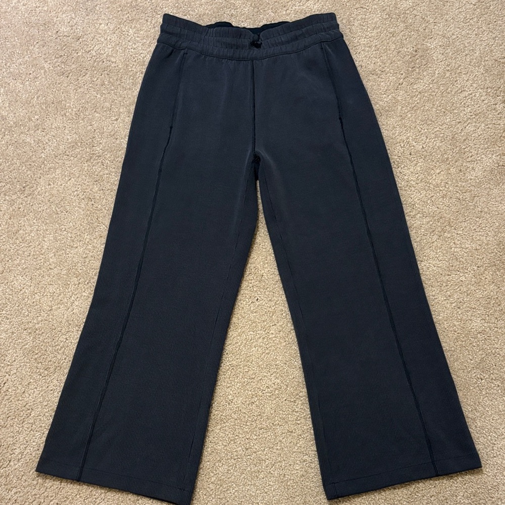 NWOT Lululemon Ribbed Soft-stream SET wide leg black with crew - Picture 2 of 10